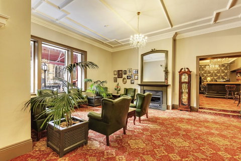 Hadley\'s Orient Hotel - Northern Rivers Accommodation 12