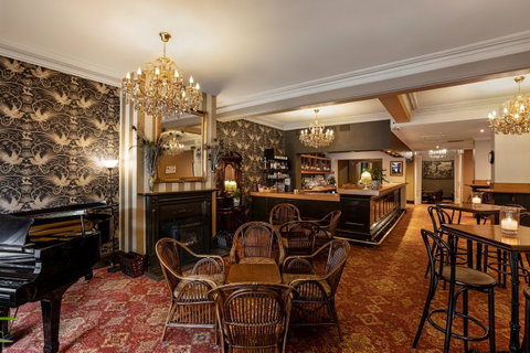 Hadley\'s Orient Hotel - Northern Rivers Accommodation 14
