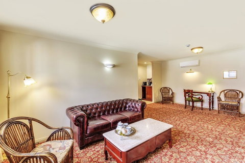 Hadley\'s Orient Hotel - Northern Rivers Accommodation 17