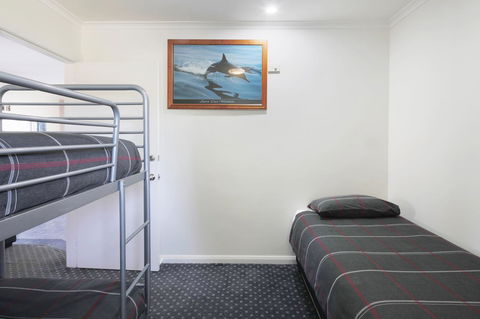 Georges Bay Apartments - Northern Rivers Accommodation 33