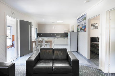 Georges Bay Apartments - Northern Rivers Accommodation 34