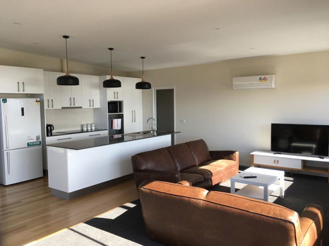 Couples Getaway On Bruny Island - Northern Rivers Accommodation 23