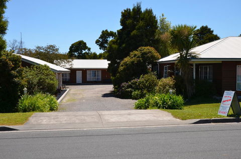 Castaway Holiday Apartments - Northern Rivers Accommodation 24