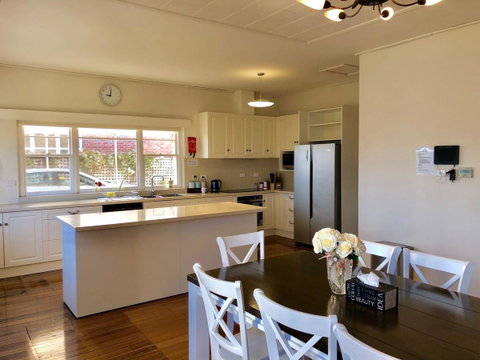 Riverbank Villa - Northern Rivers Accommodation 5