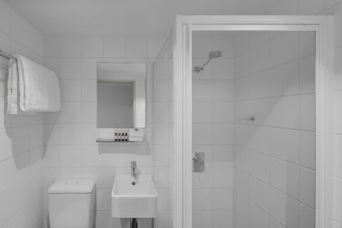 Travelodge Hotel Hobart - Northern Rivers Accommodation 8