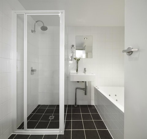 Travelodge Hotel Hobart - Northern Rivers Accommodation 4
