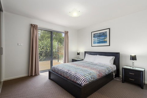 170 Hazards View Drive - Unit 2 - Northern Rivers Accommodation 7