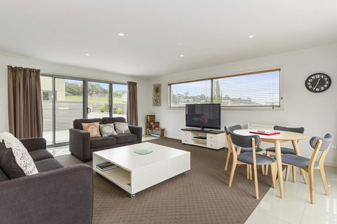 170 Hazards View Drive - Unit 2 - Northern Rivers Accommodation 5