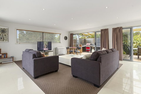 170 Hazards View Drive - Unit 2 - Northern Rivers Accommodation 3