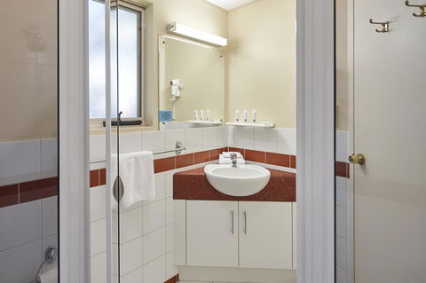 Elphin Serviced Apartments - Northern Rivers Accommodation 6