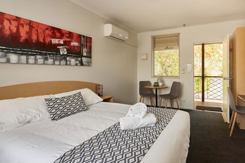 Elphin Serviced Apartments - Northern Rivers Accommodation 22