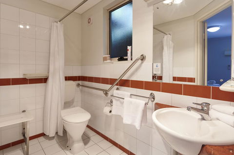 Elphin Serviced Apartments - Northern Rivers Accommodation 32