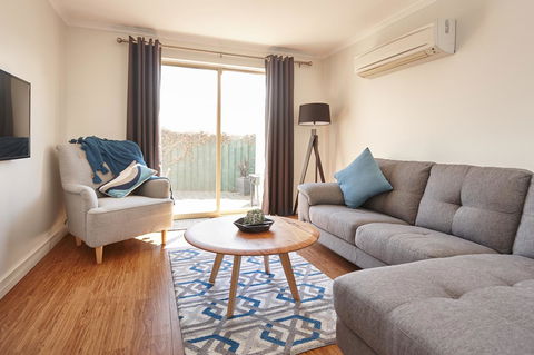 Elphin Serviced Apartments - Northern Rivers Accommodation 13