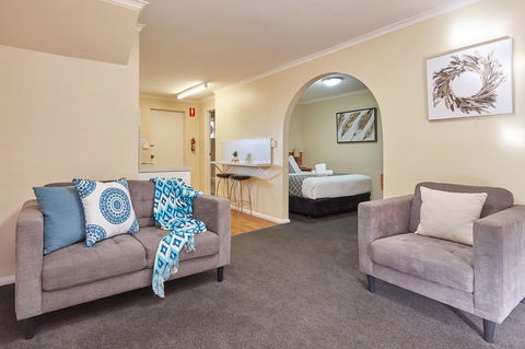 Elphin Serviced Apartments - Northern Rivers Accommodation 9