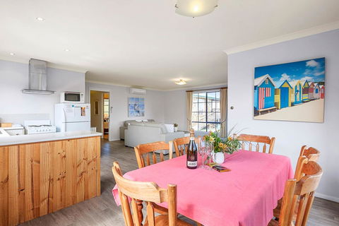 Omaroo Cottage Bruny Island - Northern Rivers Accommodation 7