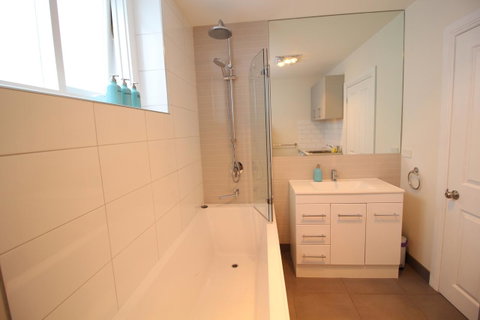 Trinity Hill Apartments - Northern Rivers Accommodation 22