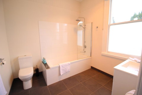 Trinity Hill Apartments - Northern Rivers Accommodation 19