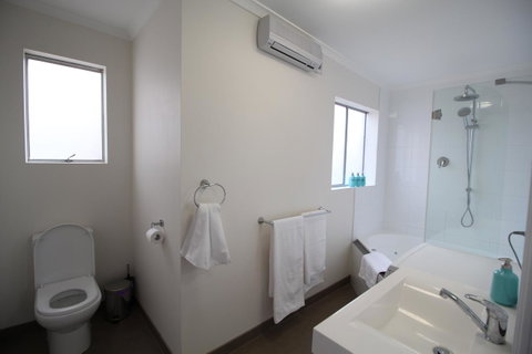 Trinity Hill Apartments - Northern Rivers Accommodation 1