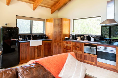 Adventure Bay Retreat Bruny Island - Northern Rivers Accommodation 21