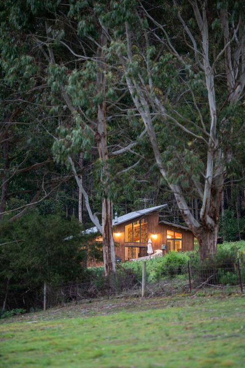 Adventure Bay Retreat Bruny Island - Northern Rivers Accommodation 5