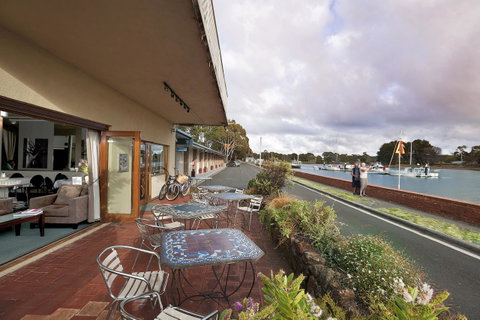 The Waterfront Wynyard - Northern Rivers Accommodation 3