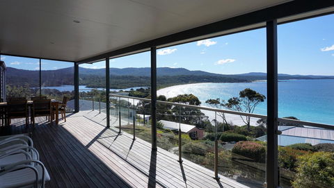 SEA EAGLE COTTAGE Amazing Views Of Bay Of Fires - Northern Rivers Accommodation 0