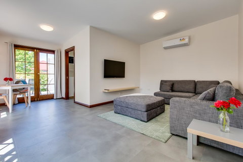 Rosehaven Cottage - Northern Rivers Accommodation 4