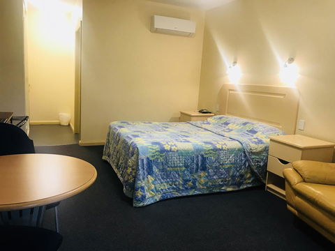 Mayfair Plaza Motel And Apartments - Northern Rivers Accommodation 7