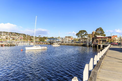 Bellerive Marina View Apartments NO 27 - Northern Rivers Accommodation 21