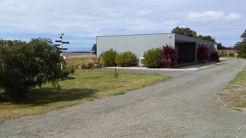 Pelican Point Sanctuary - Northern Rivers Accommodation 10