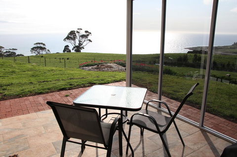 Penguin Seaside Farm - Northern Rivers Accommodation 1