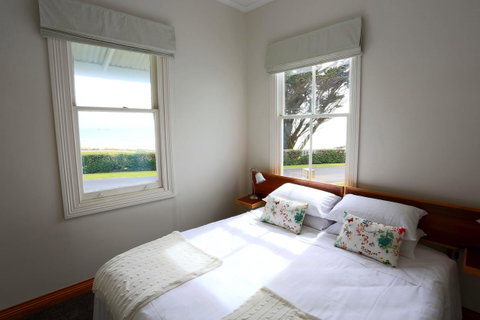 @ The Beach & Not Quite @ The Beach Holiday Cottages - Stanley - Northern Rivers Accommodation 10