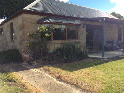 Our Cottage - Northern Rivers Accommodation 10