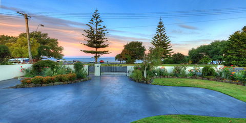 Birchwood On The River - Devonport, Tasmania - Self-Contained And Self-Catering Accommodation - Northern Rivers Accommodation 10