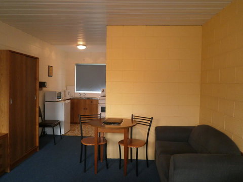 Aberdeen Court Apartments - Northern Rivers Accommodation 5