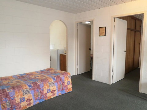 Aberdeen Court Apartments - Northern Rivers Accommodation 6