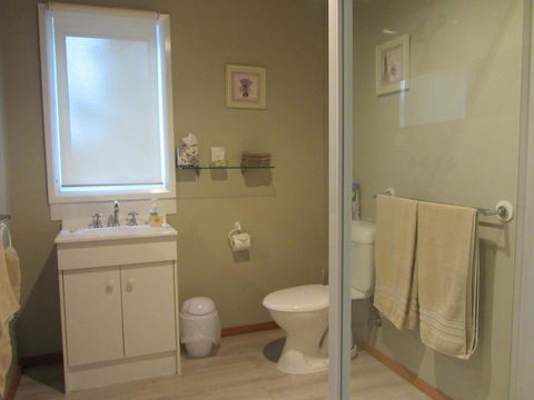Elm Trees Accommodation @ Ross - Northern Rivers Accommodation 10