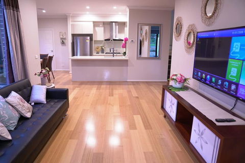 New Comfort House Near Box Hill - Northern Rivers Accommodation 2