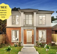 NEW Inner Melb Luxury Modern Grand Holiday House - Great Location Wifi Parking - Northern Rivers Accommodation