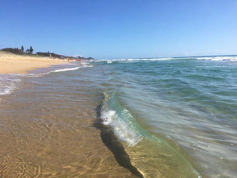 NEW UPMARKET COMFORTABLE 2 Bed, 2 Bath, OCEAN VIEWS, 250m To BUDDINA BEACH! - Northern Rivers Accommodation 0