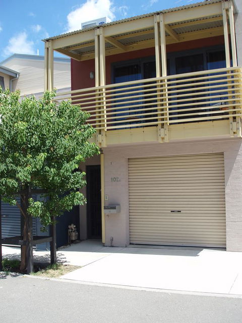 Newcastle Harbourside Terraces - Northern Rivers Accommodation 3