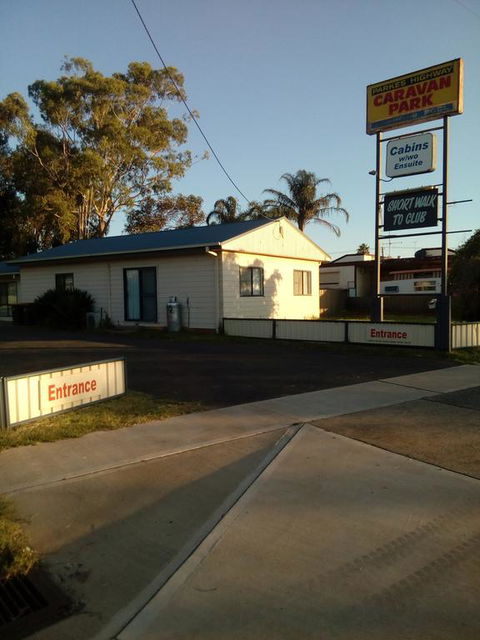 Newell Hwy Caravan Park - Northern Rivers Accommodation 3