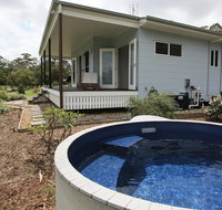 Noosa Hinterland Country Cottage 'Tru-Blu' - Northern Rivers Accommodation