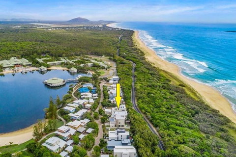 NORTHSHOR- ULTIMATE BEACH HOUSE - Northern Rivers Accommodation 0