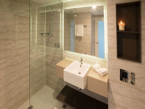 Novotel Wollongong Northbeach - Northern Rivers Accommodation 2