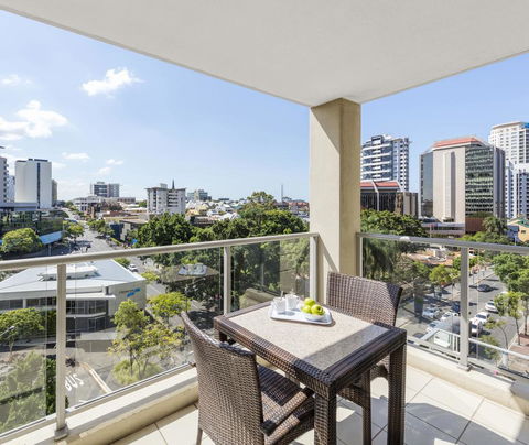 Oaks Brisbane Lexicon Suites - Northern Rivers Accommodation 2