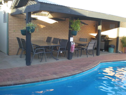 Oasis Motor Inn - Northern Rivers Accommodation 0
