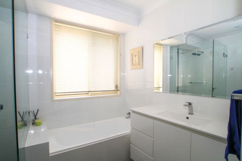 Ocean Break - At Berrara - Northern Rivers Accommodation 3