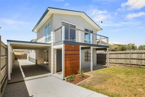 Ocean Chill 10 Minutes Drive To Phillip Island, Pet Friendly Family Home Sleeps 8 - Northern Rivers Accommodation 0
