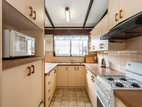 OCEAN SOUNDS - Anglesea - Northern Rivers Accommodation 2